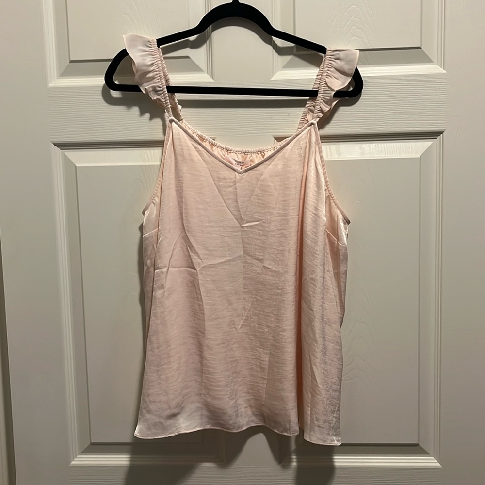 NWT - Lauren Conrad - Ruffle Sleeve Tank - XXL - Peach Dust
